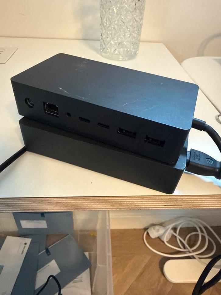 Microsoft Surface Dock 2 (Model 1917) USB-C, Computers en Software, Dockingstations, Zo goed als nieuw, Docking station, Laptop