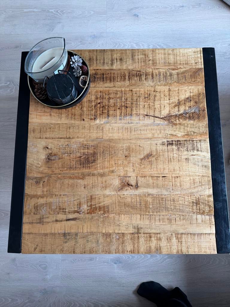 Salontafel hout met zwart metalen frame, Huis en Inrichting, Tafels | Salontafels, Ophalen, Gebruikt, Vierkant, 50 tot 100 cm