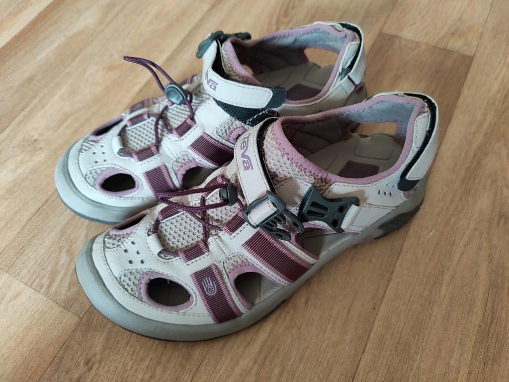 Teva wandelschoenen dames, maat 40, Kleding | Dames, Schoenen, Ophalen of Verzenden, Zo goed als nieuw, Wandelschoenen