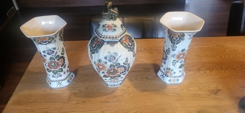 Delfts Blauw aardewerk set: 2 vazen en gemberpot, Antiek en Kunst, Antiek | Vazen, Ophalen