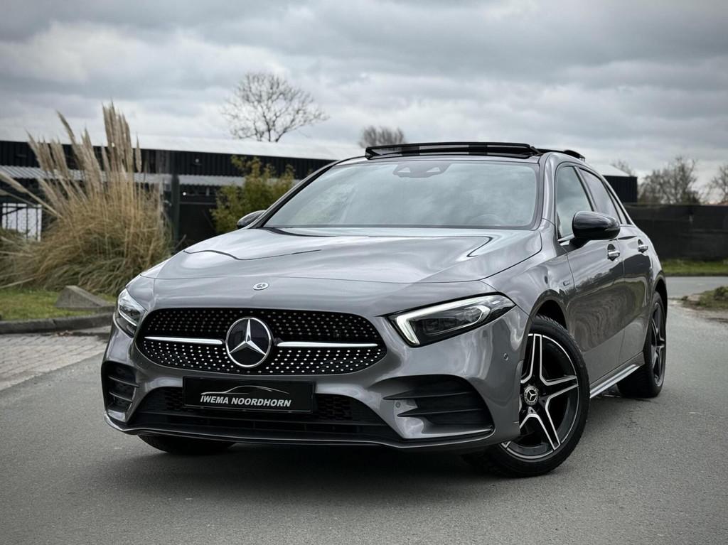 Mercedes A-klasse 250 e AMG Panoramadak|Keyless|Night pakket, Gebruikt, Euro 6, 4 cilinders, Bedrijf