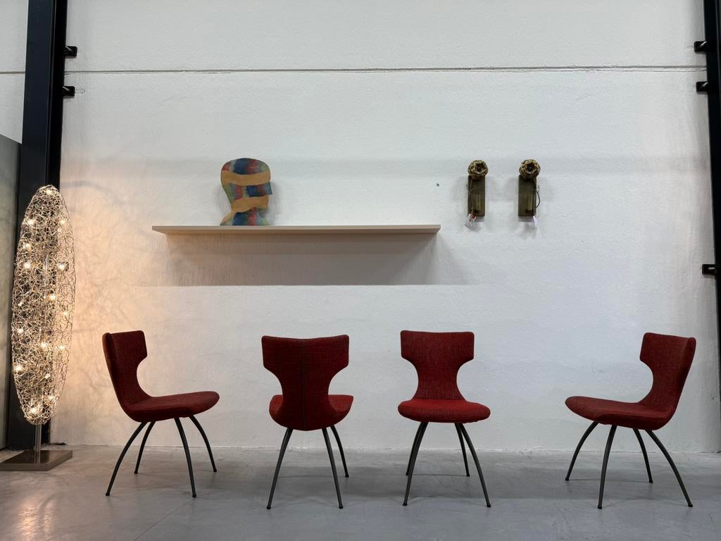 4 Showmodel Leolux Callas Eetkamerstoel rood design stoel, Huis en Inrichting, Stoelen, Nieuw, Ophalen of Verzenden, Vier, Stof