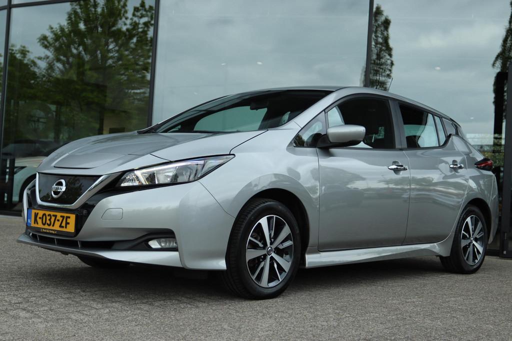 NISSAN LEAF ACENTA 40 KWH SOH 92% | CARPLAY | CAMERA | CRUIS, Auto's, Nissan, Stof, Gebruikt, 150 pk, Origineel Nederlands