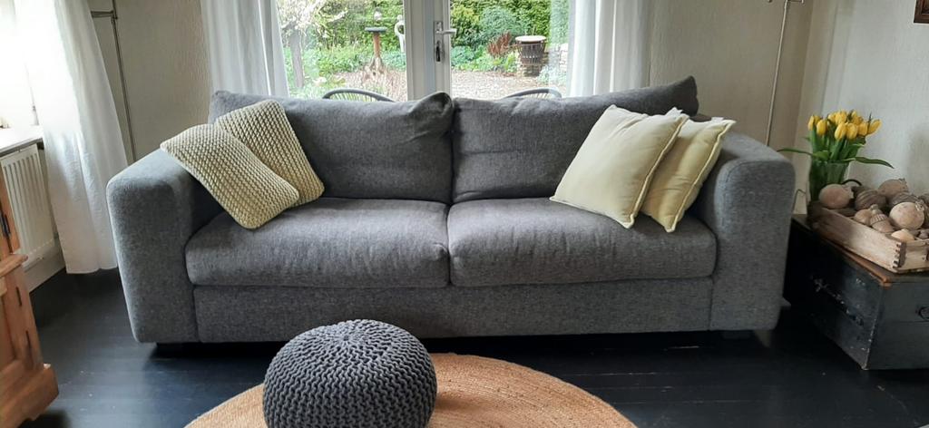 Nog mooie 2,5 zits bank grijs gemeleerde stof, Huis en Inrichting, Ophalen, Gebruikt, Minder dan 75 cm, Driepersoons