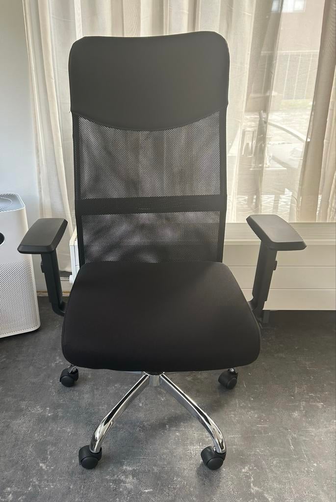 Bureaustoel van Action - Zwart, Comfortabel en Verstelbaar, Ophalen, Zo goed als nieuw, Zwart, Bureaustoel