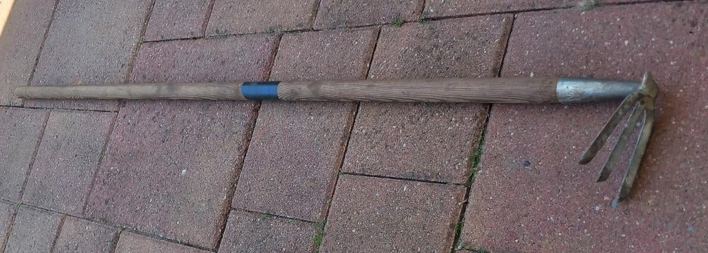 tuingereedschap - cultivator € 5,00 per stuk, Ophalen, Gebruikt, Cultivator