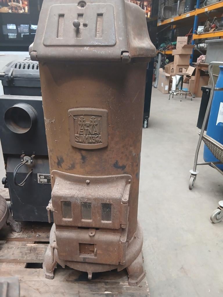 Zware grote  gietijzeren kachel Etna Sun 103A, Ophalen, Gebruikt, Houtkachel, Gietijzer