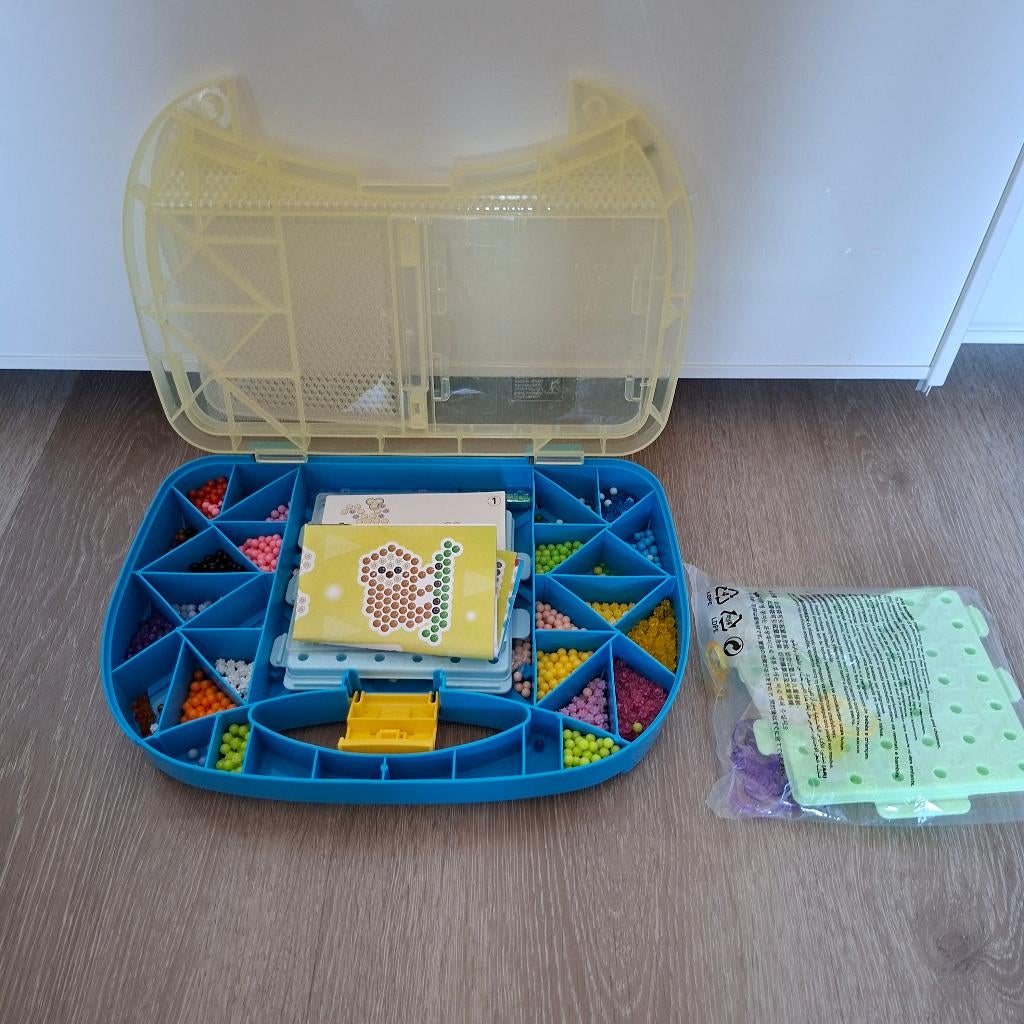 Waterparels & houder, Ophalen, Zo goed als nieuw