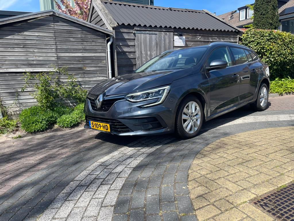 Renault Mégane 1.6 E-tech Plug-in Hybrid 160pk Weinig km !!, Auto's, 4 cilinders, Leder en Stof, Plug-in hybride, 91 pk