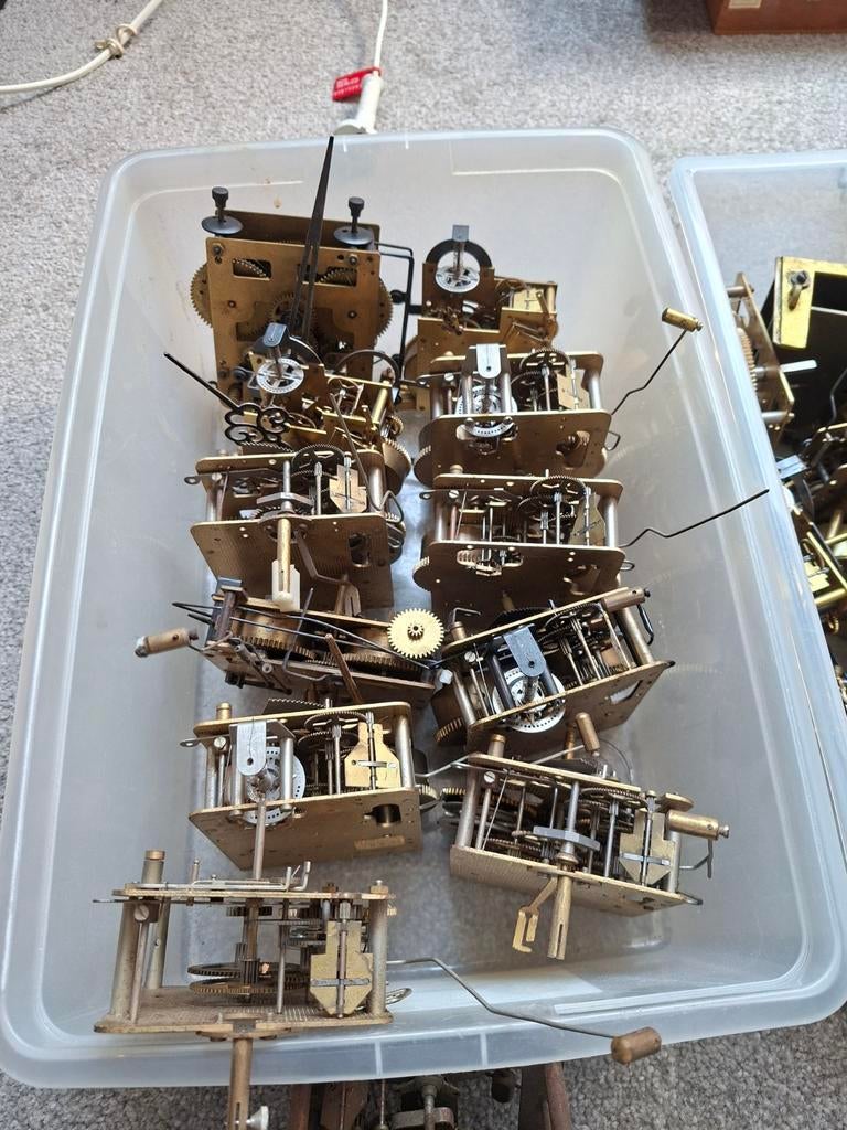 Oude uurwerken voor onderdelen - Diverse mechanieken, Antiek en Kunst, Antiek | Klokken, Ophalen of Verzenden