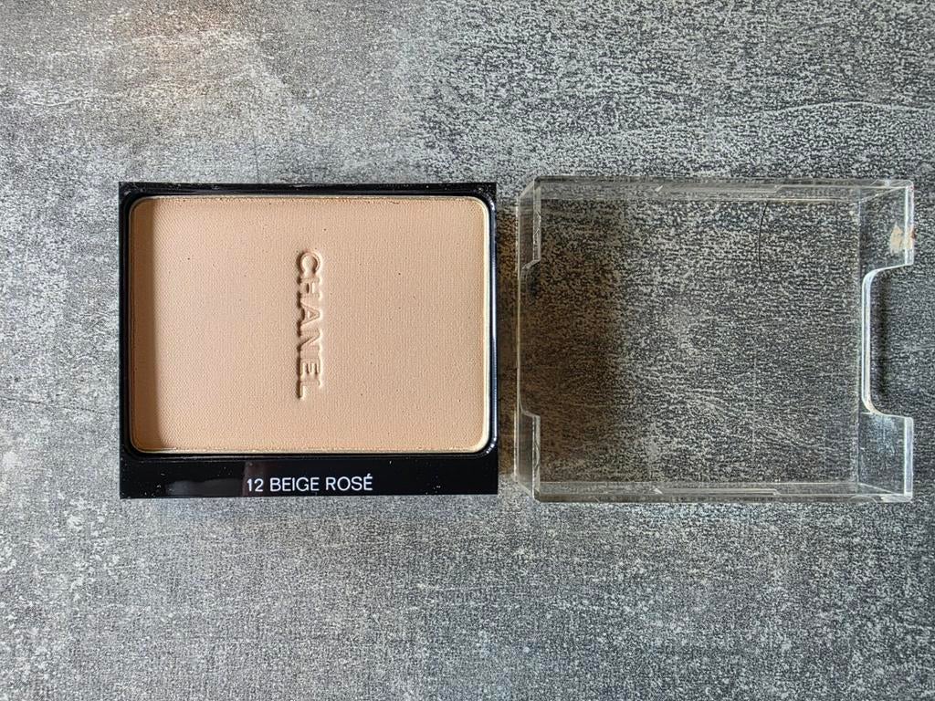 Chanel Vitalumière Compact Douceur 12 Beige Rosé nieuw, Gehele gezicht, Beige, Onbekend, Nieuw