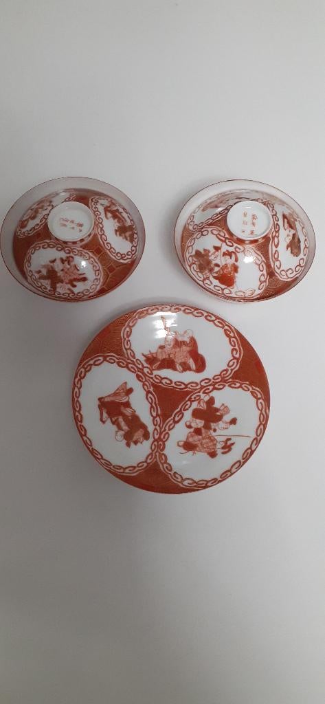 2 Japanse Meiji Hirado Mikawachi dekselkommen (614), Antiek en Kunst, Antiek | Porselein, Ophalen of Verzenden