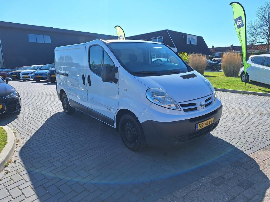 Nissan Primastar 90.27 2.0 dCi 310L / Nette bus / APK maart, Auto's, 4 cilinders, 1650 kg, Origineel Nederlands, Bedrijf