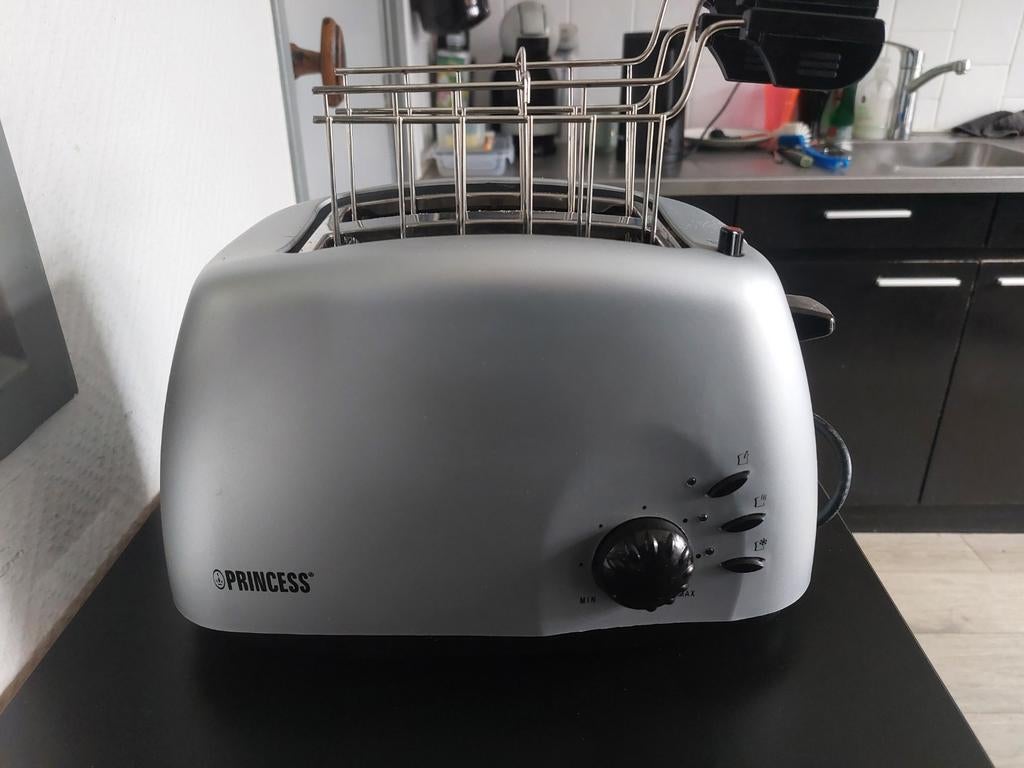 Broodrooster 1x gebruikt, Witgoed en Apparatuur, Broodroosters, Ophalen, Zo goed als nieuw
