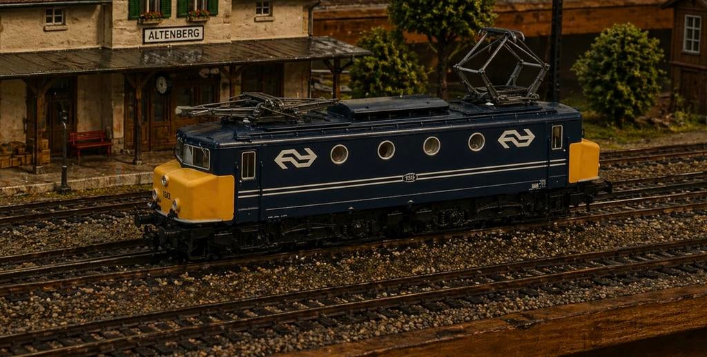 Piko 40380 N spoor, Hobby en Vrije tijd, NS, Gelijkstroom, Locomotief, Piko