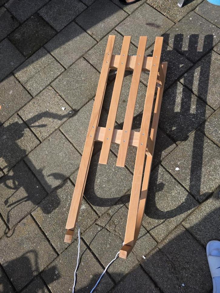 Degelijke houten slee zgan, Kinderen en Baby's, Speelgoed | Buiten | Sleeën, Zo goed als nieuw, Ophalen of Verzenden