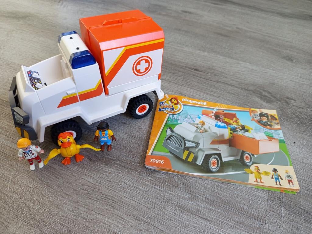 Playmobil duck on call ambulance, Ophalen of Verzenden, Zo goed als nieuw
