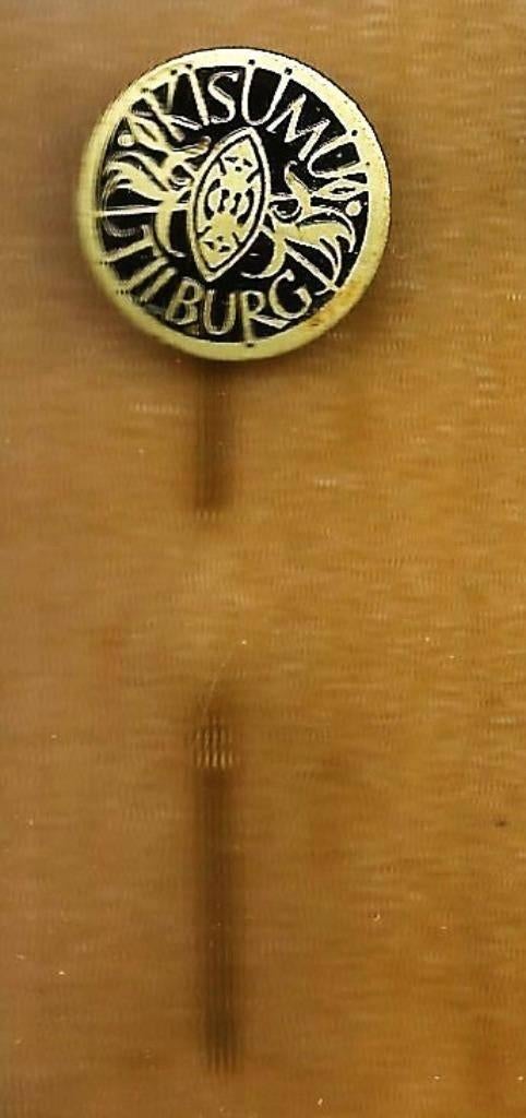 oud bol evangelisatie speldje Kisumu Tilburg, Ophalen of Verzenden, Gebruikt, Overige onderwerpen, Speldje of Pin