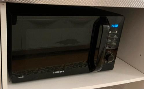 Vrijstaande magnetron Samsung MS28H5125GK 28 liter, Witgoed en Apparatuur, Magnetrons, Zo goed als nieuw, Vrijstaand, 45 tot 60 cm