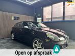 Alfa Romeo Giulietta 1.4 T Distinctive Airco h leder Cruise, Auto's, Alfa Romeo, Voorwielaandrijving, Gebruikt, Zwart, 4 cilinders