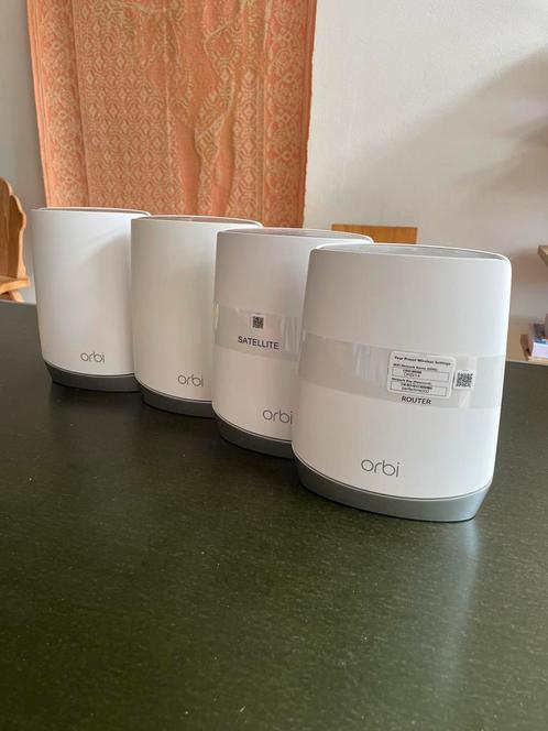 Orbi wifi versterker 1x RBR750 router 3x RBS750 satellite, Computers en Software, WiFi-versterkers, Zo goed als nieuw, Ophalen of Verzenden