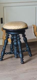 Mooi oud piano krukje zitting uitdraaibaar, Ophalen, Gebruikt, Hout