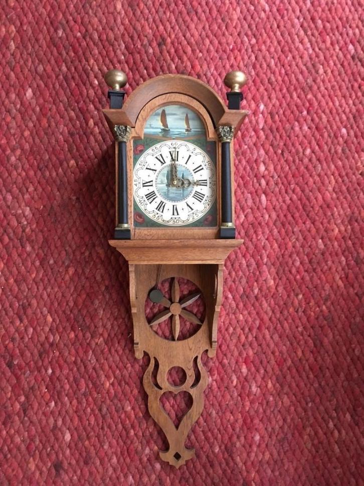 Antieke hangklok handmatig met gewichten, eikenhout, Antiek en Kunst, Antiek | Klokken, Ophalen of Verzenden