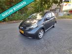 Toyota Aygo 1.0-12V LEKKER GOEDKOOP RIJDEN, Auto's, Voorwielaandrijving, Stof, Gebruikt, 4 stoelen