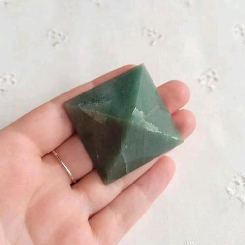 Aventurijn piramide edelsteen natuursteen, Verzamelen, Mineralen en Fossielen, Mineraal, Verzenden