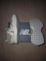 New Balance 327 sneakers beige grijs mt 38, Beige, New Balance, Nieuw, Ophalen of Verzenden