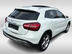 Mercedes-Benz GLA 180 Premium Plus / Opendak / Navi / CarPla, Auto's, Automaat, 12 maanden, Gebruikt, Zwart