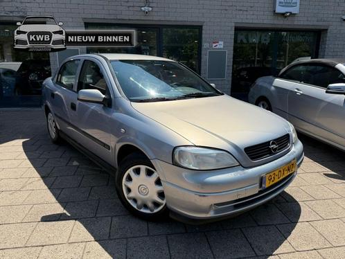 Opel Astra 1.6 GL 5Deurs Nieuwe apk Weinig km NAP, Auto's, Opel, Bedrijf, Astra, Airbags, Startonderbreker, Benzine, Euro 2, Sedan