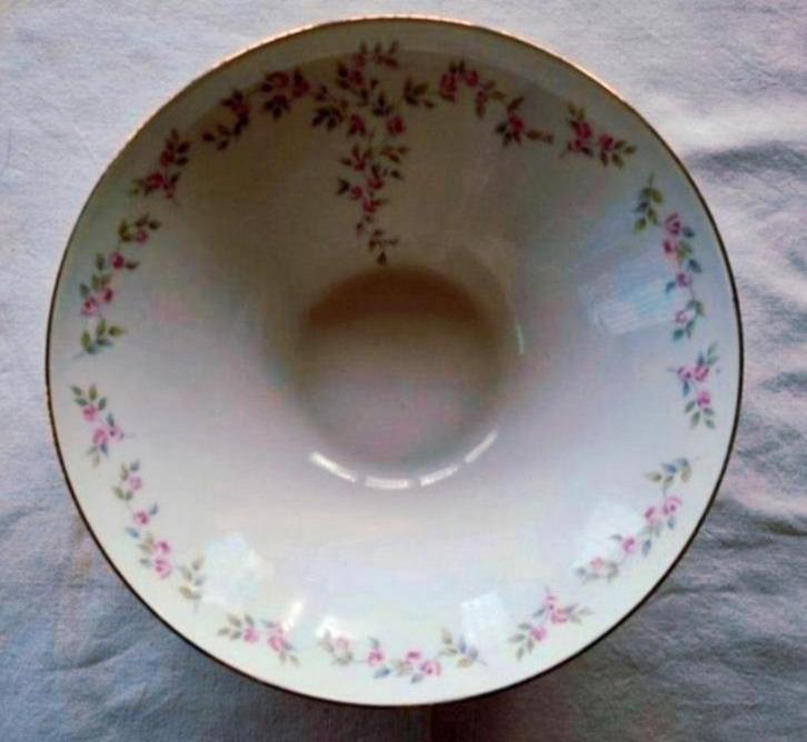 Heinrich Selb Bavaria schaal kleine roze bloemen blaadjes, Antiek en Kunst, Antiek | Servies los, Ophalen of Verzenden