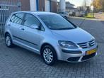 Volkswagen Golf Plus 1.4 Trendline 5 deurs! Trekhaak l LM ve, Auto's, Volkswagen, Stof, Gebruikt, 4 cilinders, Bedrijf