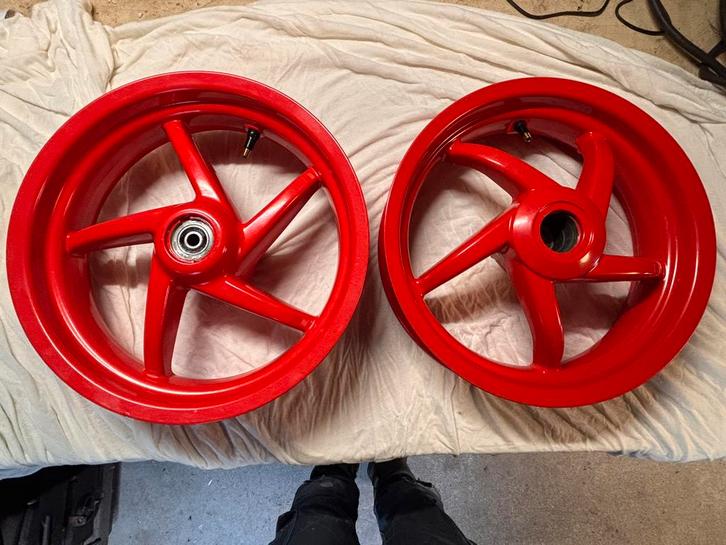 aprilia sr50, Fietsen en Brommers, Scooters | Aprilia, Nieuw, Overige modellen, Benzine, Ophalen