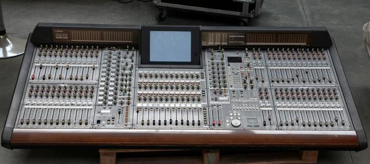 Yamaha PM1 D, Muziek en Instrumenten, Mengpanelen, Gebruikt, 20 kanalen of meer, Microfooningang, Ophalen
