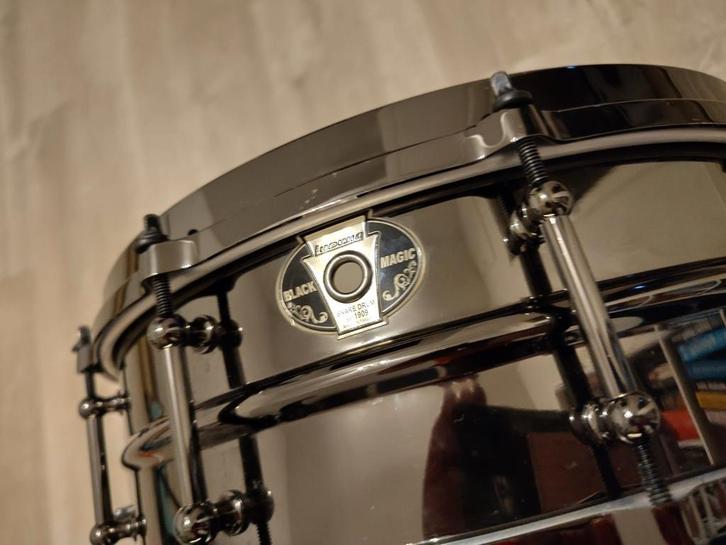 Ludwig black magic 14x5 snare met diecast hoops, Muziek en Instrumenten, Drumstellen en Slagwerk, Gebruikt, Ludwig, Ophalen of Verzenden