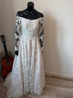 Prachtige Trouwjurk met Lange Mouwen, Ophalen of Verzenden, Zo goed als nieuw, Wit, Trouwjurk