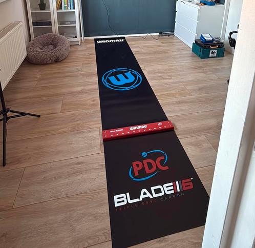 WINMAU PRO ZONE BLADE 6 DART MAT + INTEGRATED OCHE, Sport en Fitness, Darts, Nieuw, Overige typen, Ophalen of Verzenden