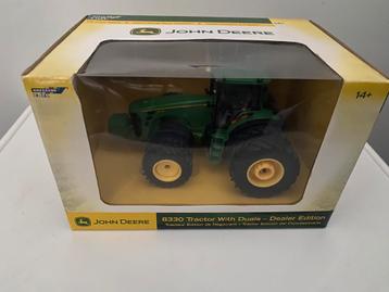 Britains 1:32 metaal John Deere 8330 Dealer Edition beschikbaar voor biedingen