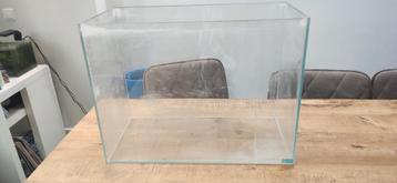 Aquarium 60x30x45 cm beschikbaar voor biedingen