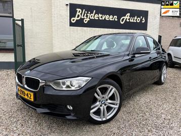 BMW 3-serie 320i High Executive Org NL | Navi | Leer | PDC | beschikbaar voor biedingen