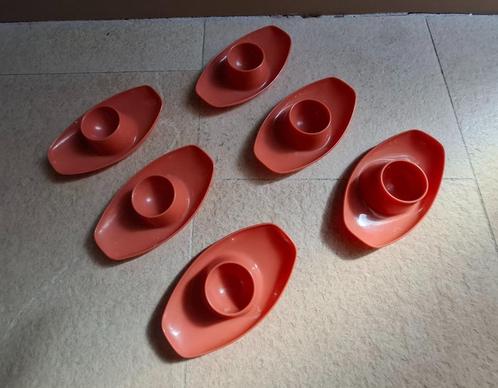 6 Vintage plastic roze rode Valon eierdopjes, Huis en Inrichting, Keuken | Servies, Gebruikt, Overige typen, Overige stijlen, Overige materialen