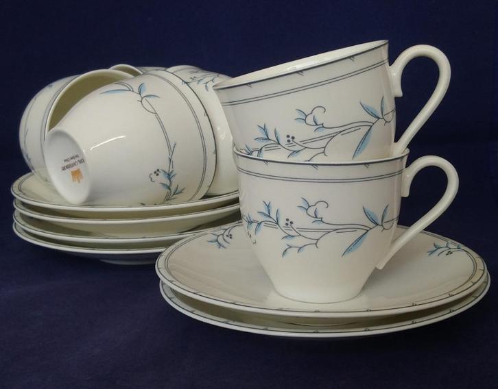 Royal Canterbury Vines - 6 koffiekopjes met blauwgrijs decor, Huis en Inrichting, Keuken | Servies, Zo goed als nieuw, Kop(pen) en/of Schotel(s)