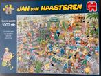 Jan van Haasteren - Het Tuincentrum - 1000 stukjes, Hobby en Vrije tijd, Denksport en Puzzels, Ophalen of Verzenden, 500 t/m 1500 stukjes