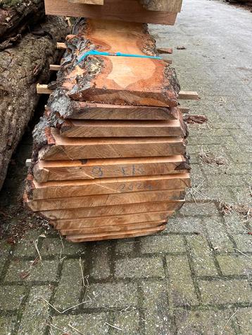 Loonzagen uw boom laten zagen in onze zagerij beschikbaar voor biedingen