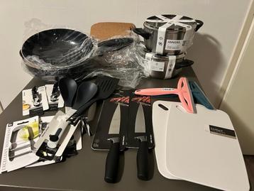 Brand New Kitchen Starter Kit – 2 full sets (brand new) beschikbaar voor biedingen