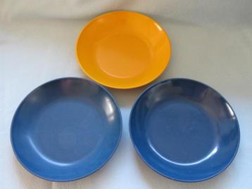 3 vintage Mepal Rosti diepe borden 2x blauw 1x geel beschikbaar voor biedingen