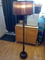 Antieke Staande Schemerlamp Gedraaid Hout, Huis en Inrichting, Hout, Zo goed als nieuw, 150 tot 200 cm, Antiek
