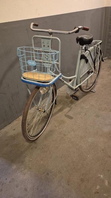 Spirit Damesfiets met Voordrager beschikbaar voor biedingen